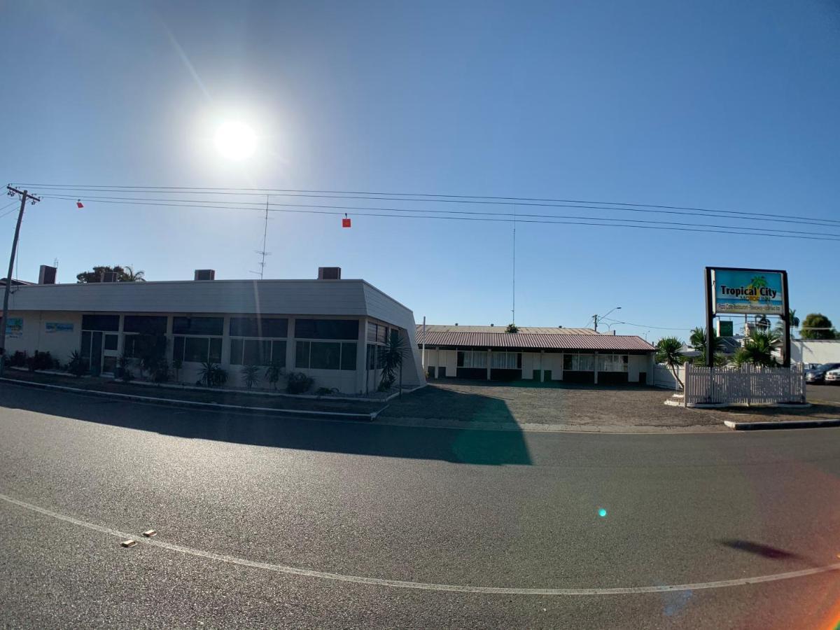 Tropical City Motor Inn Ayr Exterior foto